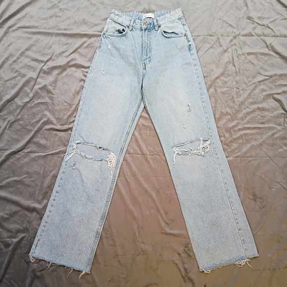 Zara Distressed Light Blue Women's Boyfriend Jeans - Picture 2 of 8